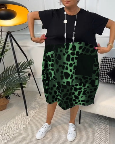 Anora – Elegant Boho Midikjole med Print