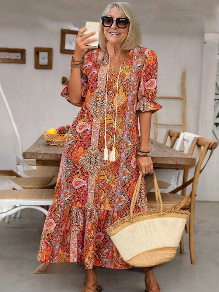 Averie – Elegant Boho Midikjole med Print