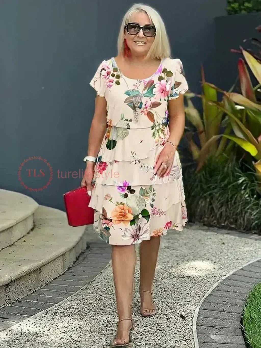 Amabel – Elegant Boho Midikjole med Print