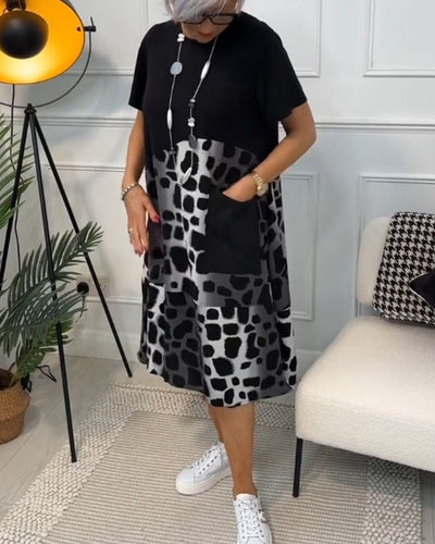 Anora – Elegant Boho Midikjole med Print