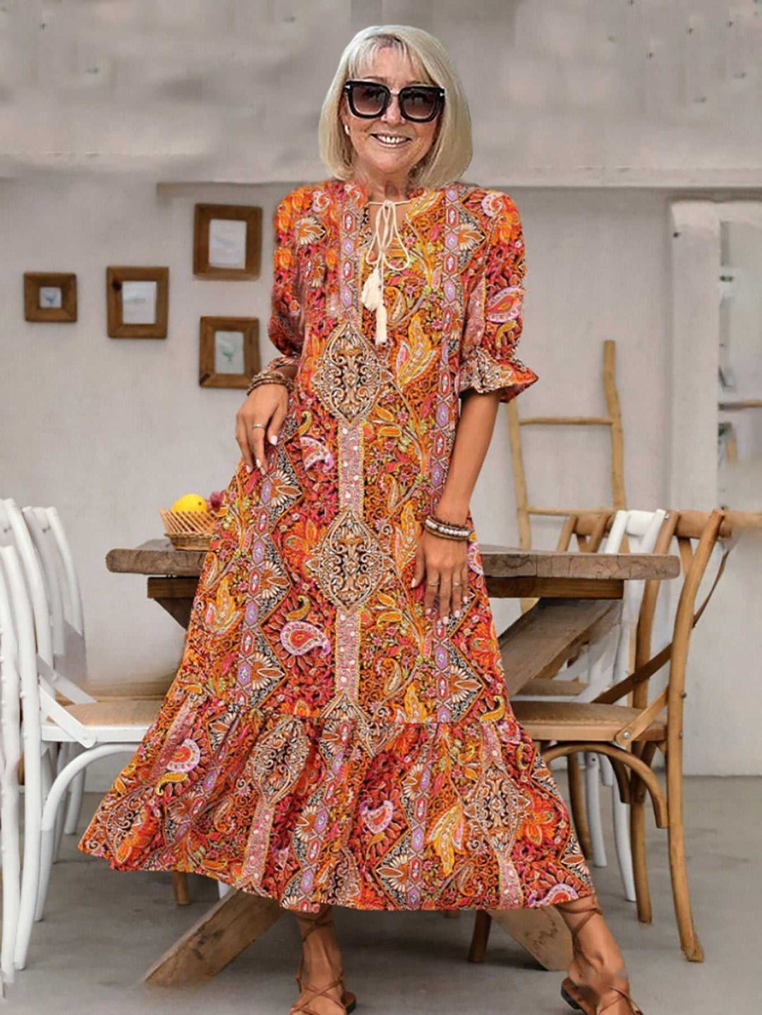 Averie – Elegant Boho Midikjole med Print